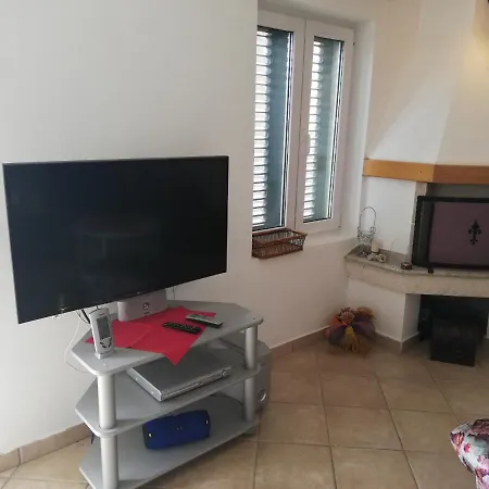 بيت للعطل Lora